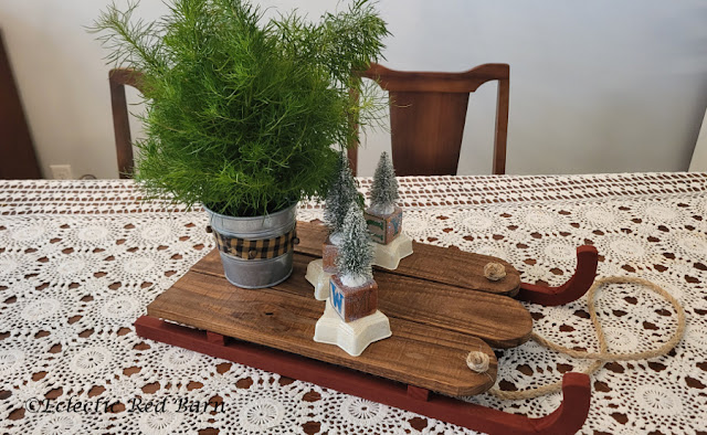 DIY Sled Tray. Share NOW. #Christmas, #sled, #sledtray, #DIY, #tray, #eclecticredbarn